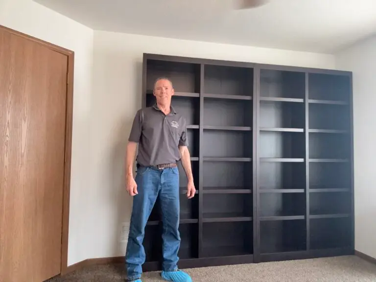 Bookshelf Assembly in Topeka